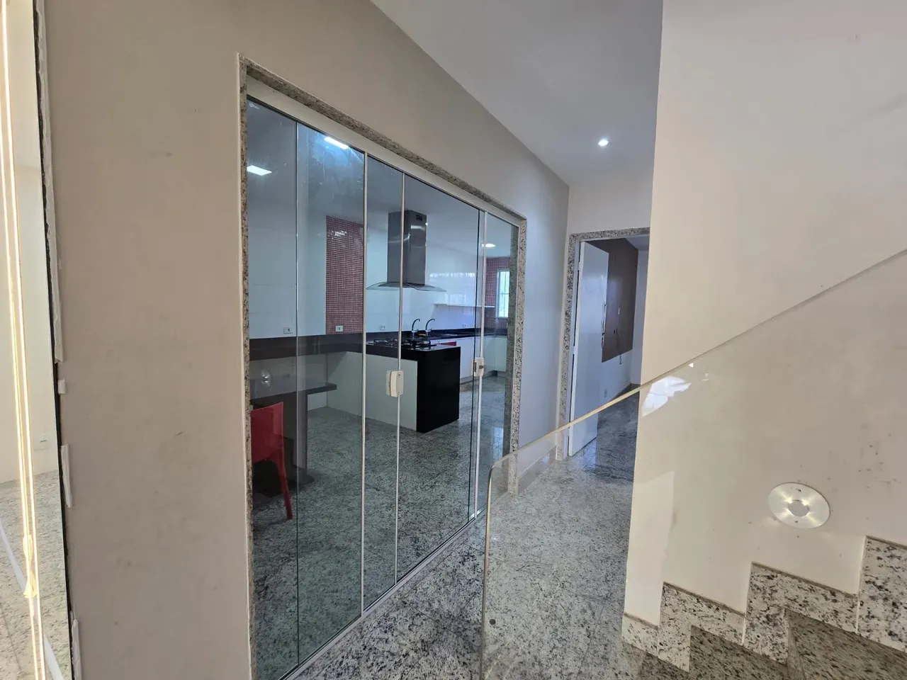Casa para aluguel com 300 m², 5 quartos e cozinha a gás — photo 27