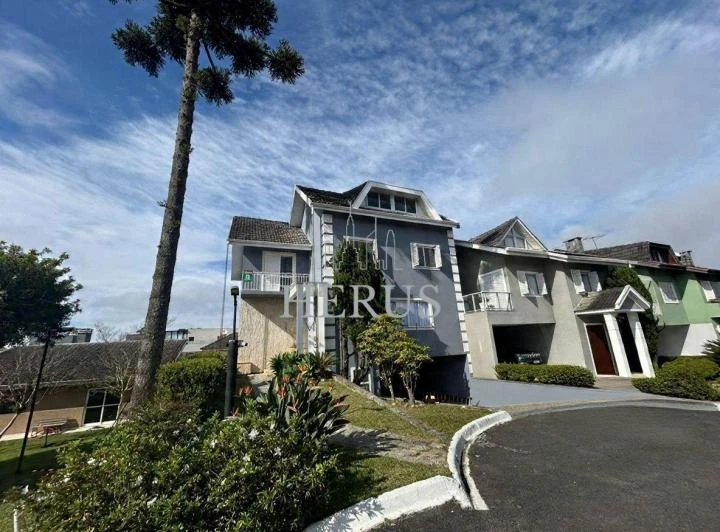 House with 325 m² and 4 bedrooms with 3 en-suites