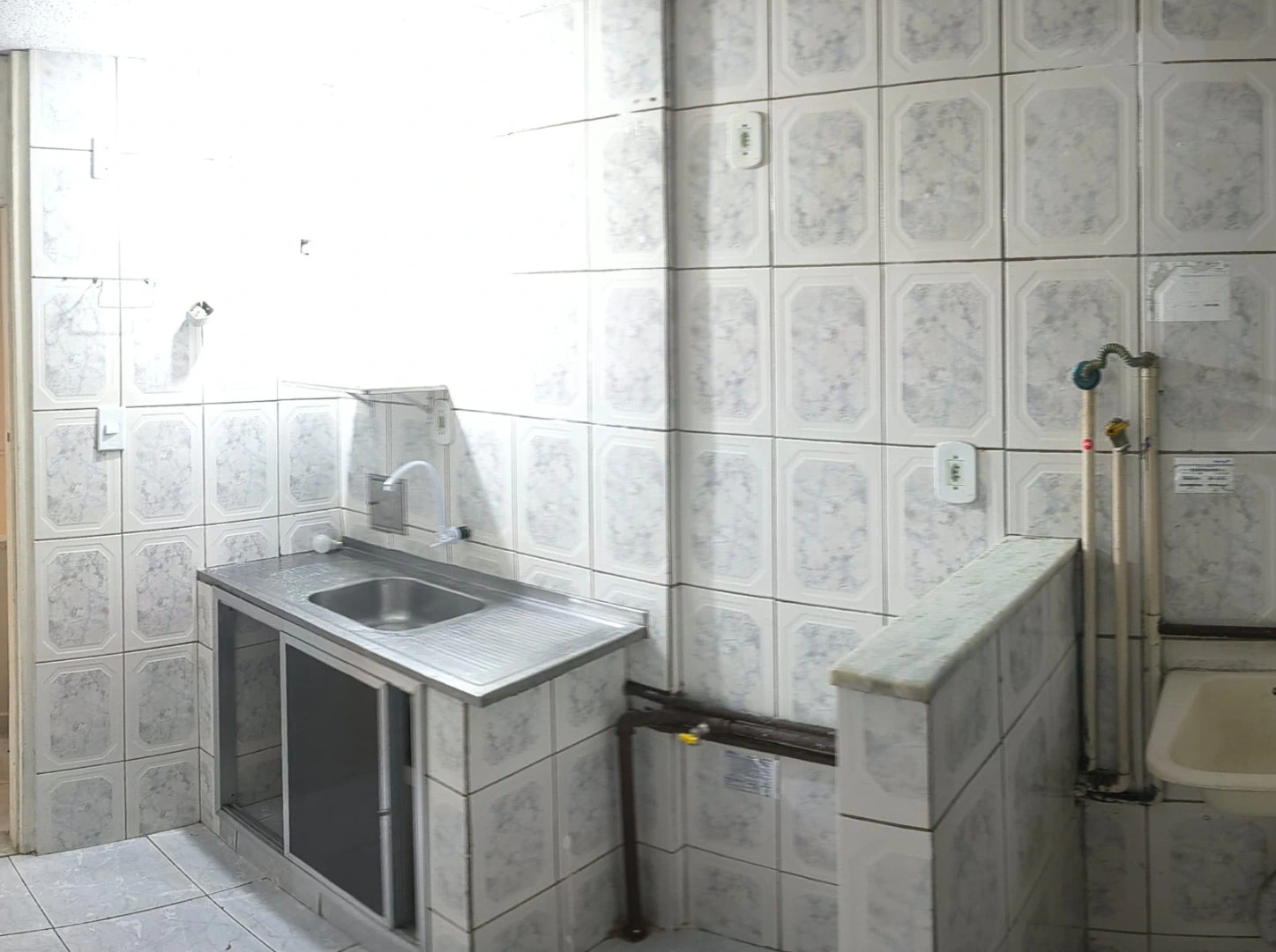 Apartamento com 2 quartos e cozinha fechada — photo 3