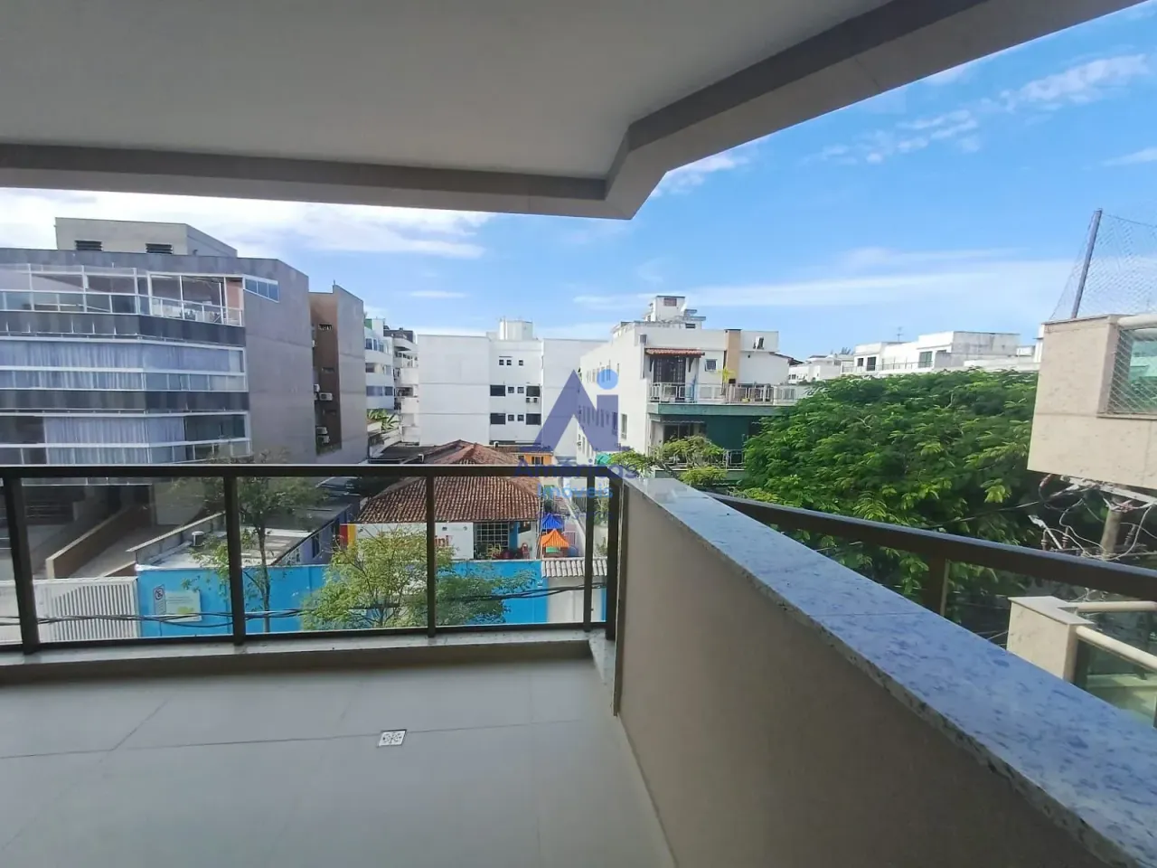 Rental apartment with 3 bedrooms and a balcony — photo 13