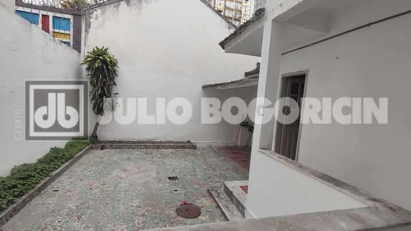 Duplex house with 4 bedrooms, 3 parking spaces and 206 m² — photo 28