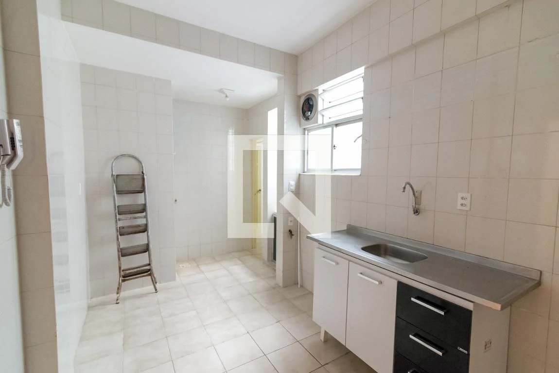 Bathtub in a 3-bedroom apartment, 110 m² — photo 2
