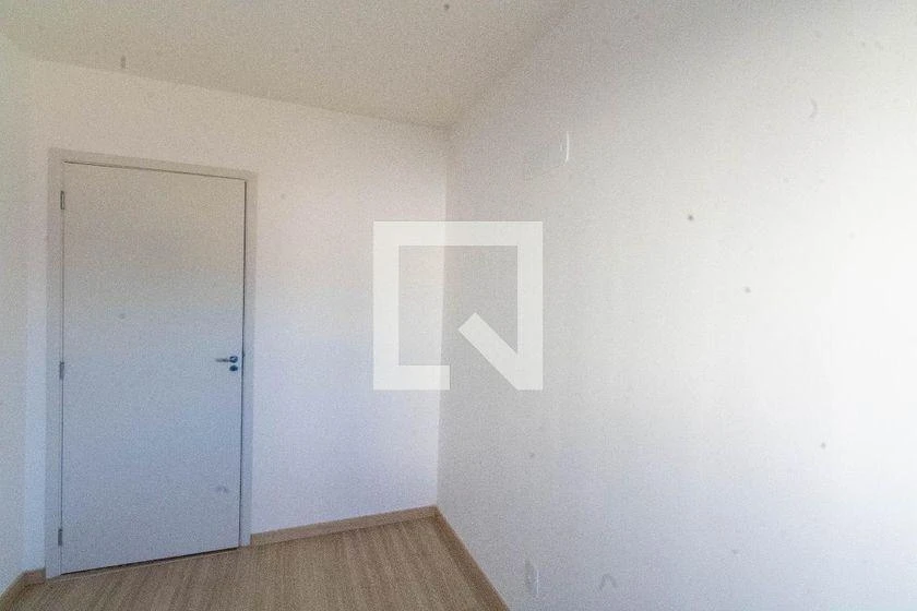 2-bedroom apartment with a closed-off kitchen — photo 28