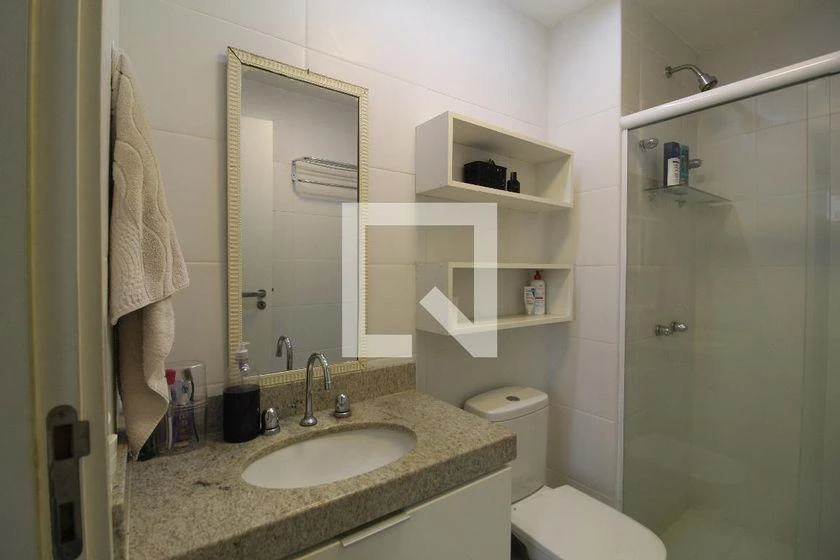 2-bedroom apartment in a building with a gym — photo 43