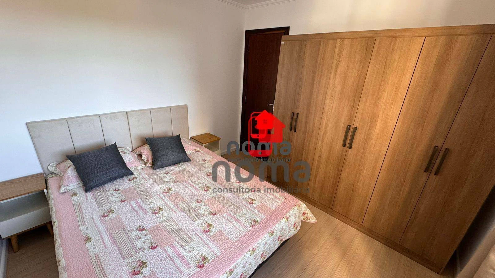 1-bedroom apartment with 1 parking space and 60 m² — photo 2