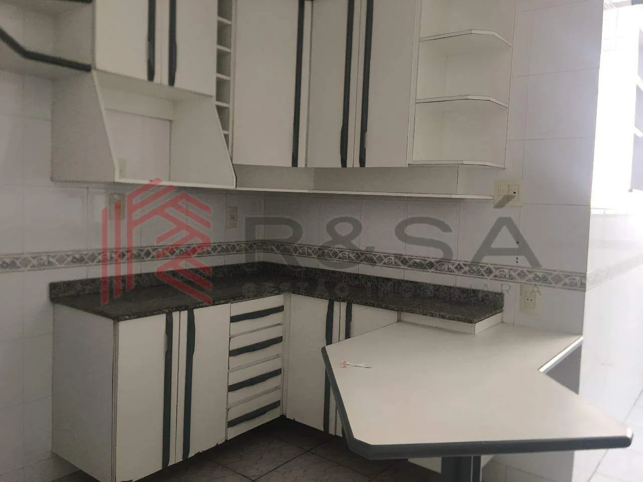 Квартира в аренду с 3 спальнями и 1 ванной-суит — photo 4