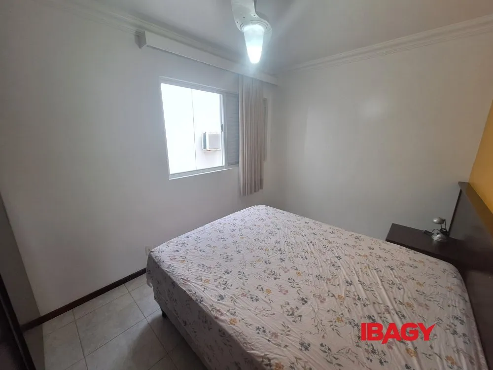 Furnished apartment with 3 bedrooms and 3 bathrooms — photo 24