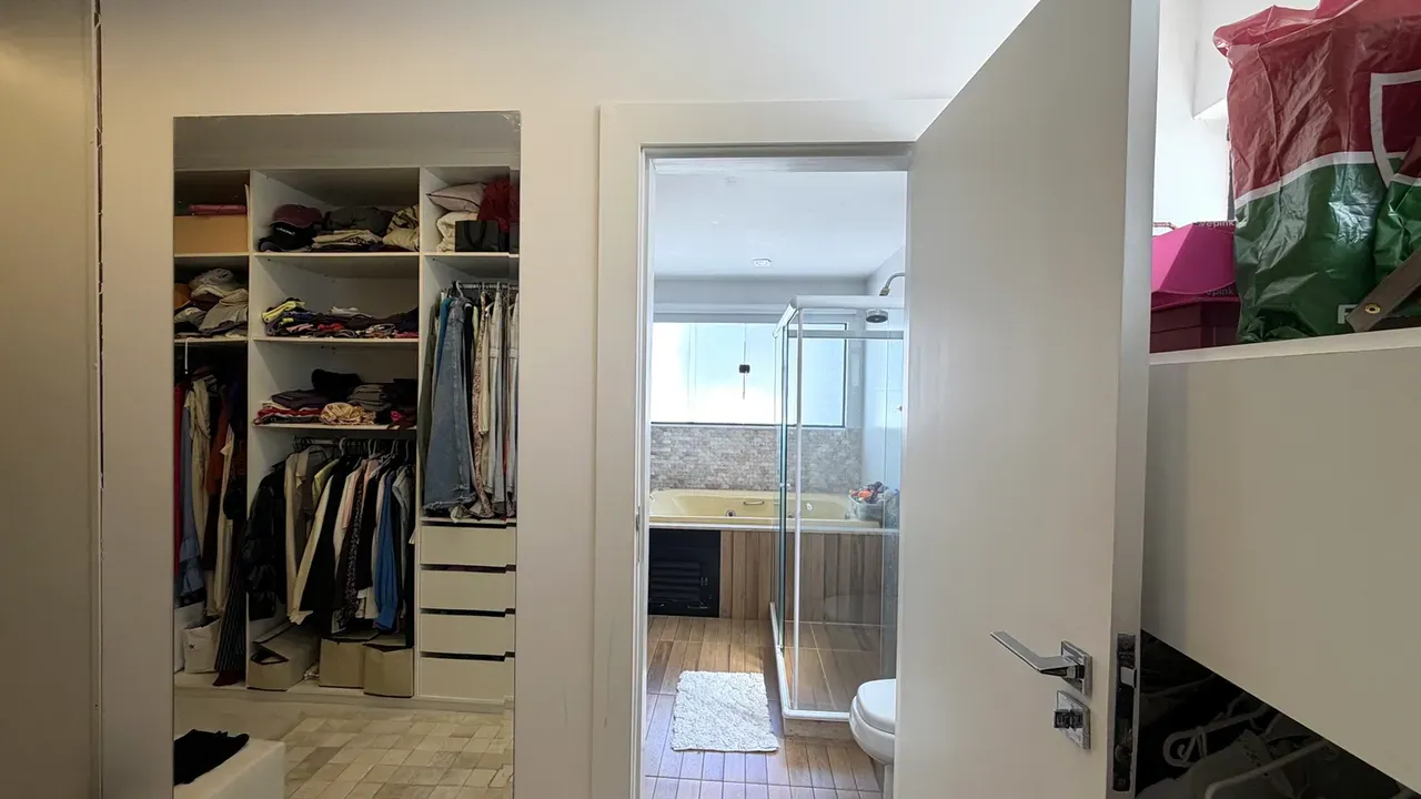 Furnished house with 4 bedrooms and 5 bathrooms — photo 32