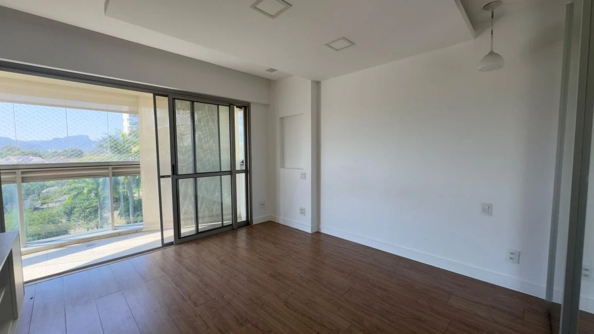 4 en-suite bedroom apartment with 233 m² and 3 parking — photo 10