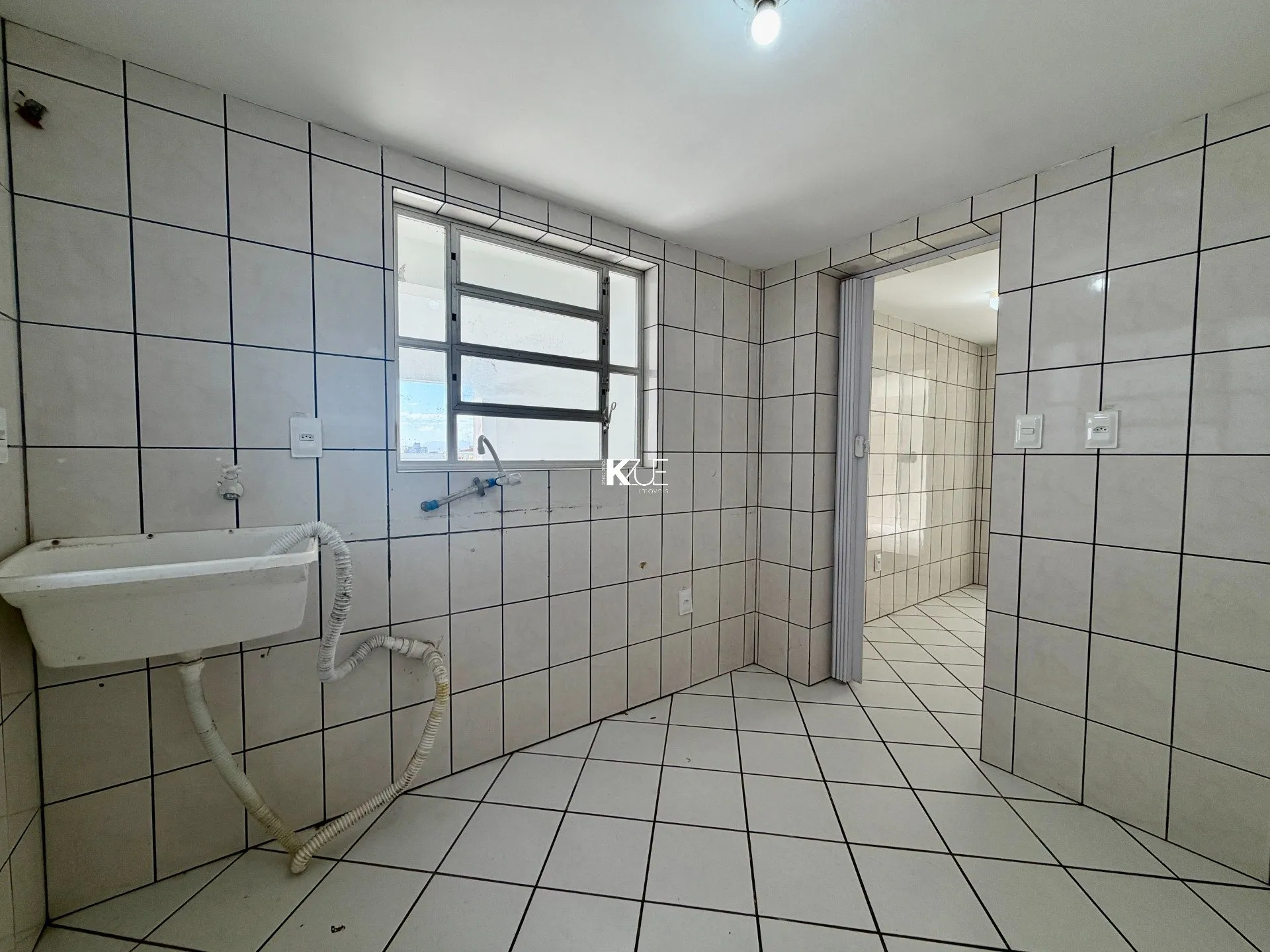 3-bedroom house with a suite, 324 m² total area — photo 6