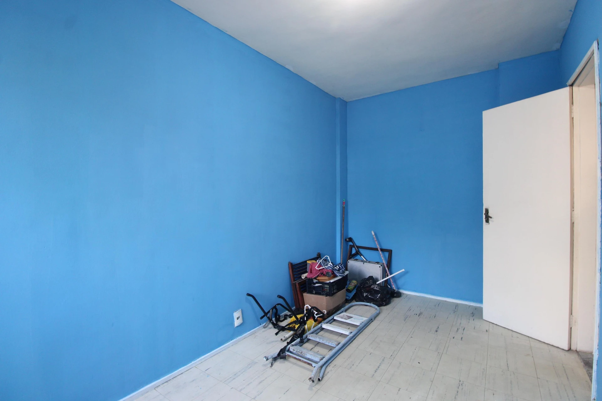2-bedroom apartment in a building with a pool — photo 17