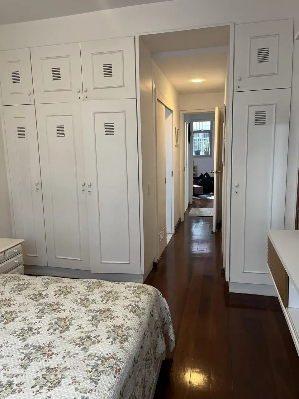 Furnished apartment with 2 bedrooms and 2 bathrooms — photo 12