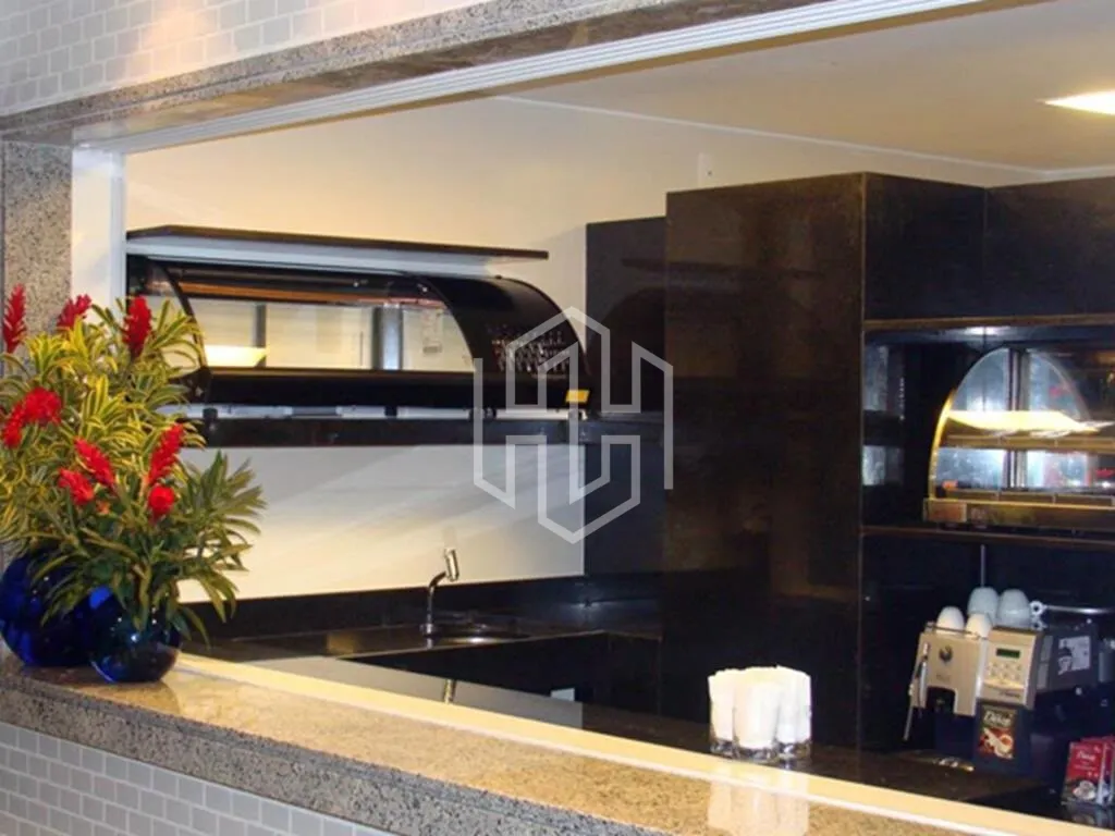 Furnished apartment, 162 m², with floor-to-ceiling windows — photo 42