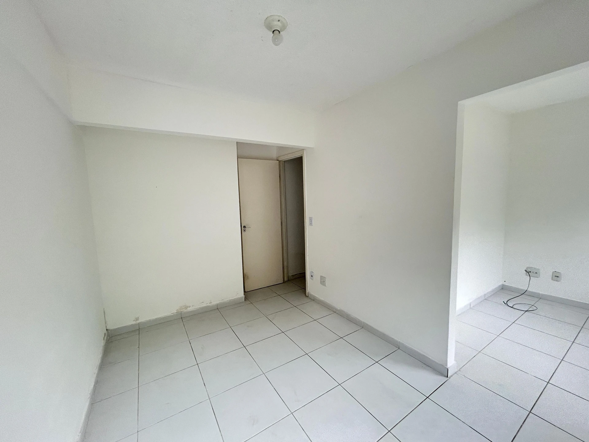 Apartamento sem mobília de 1 quarto com 2 banheiros — photo 39