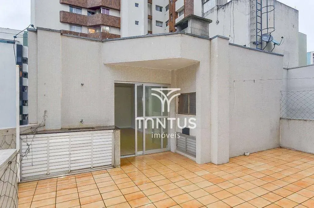 Duplex-style penthouse with 3 bedrooms and 3 baths — photo 34