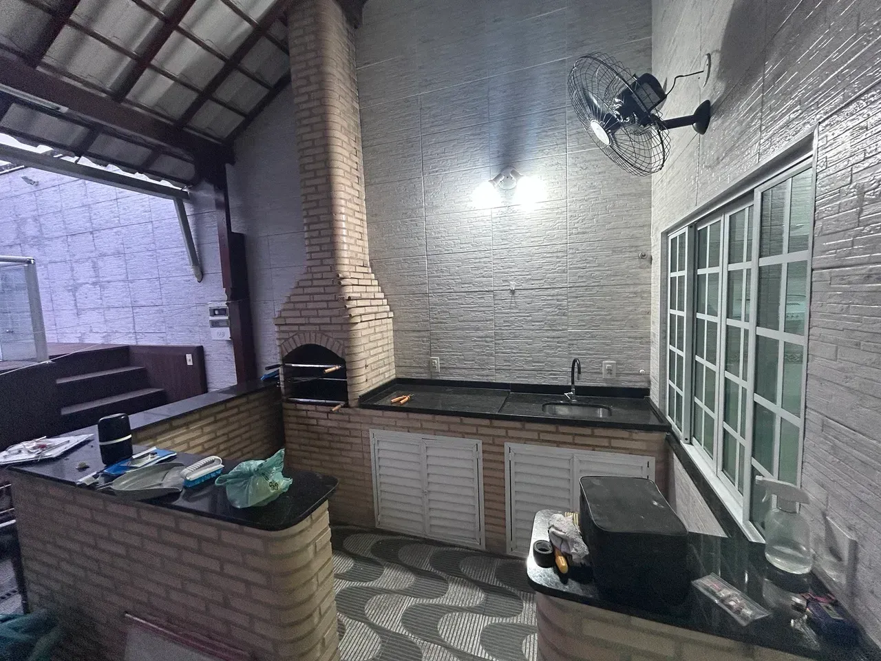 House, 200 m², with a grill on the balcony — photo 11