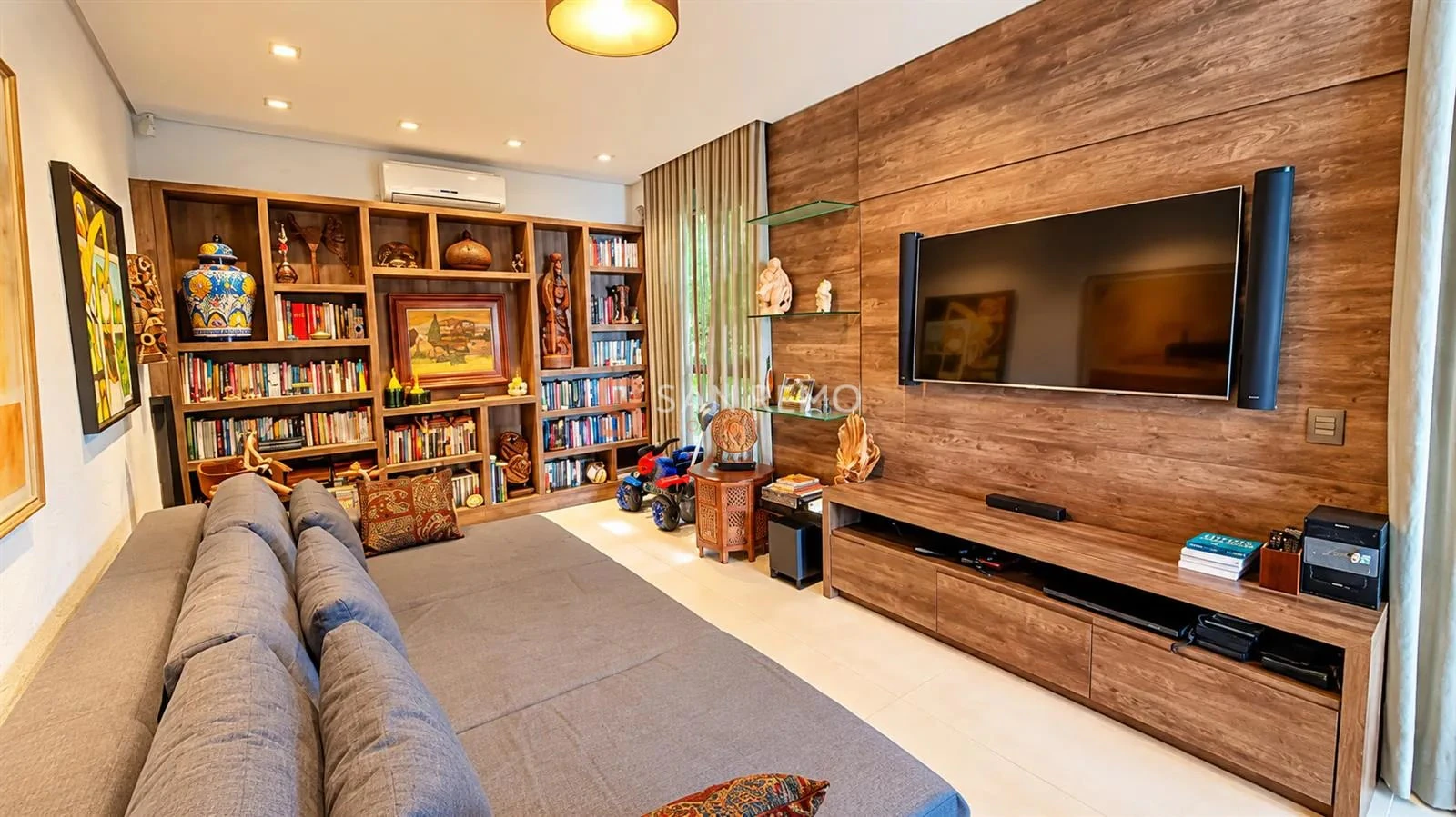 6-bedroom house with a walk-in closet in Florianópolis — photo 15