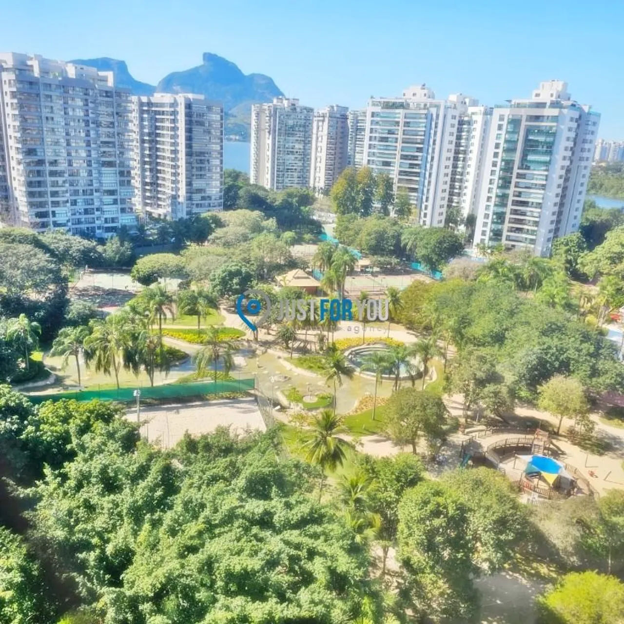 Apartamento mobiliado com 3 dormitórios e 146 m² — photo 2