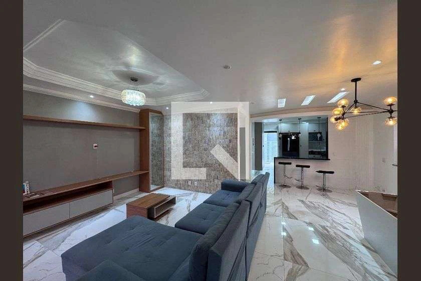 House with 5 bedrooms and a private garden — photo 21