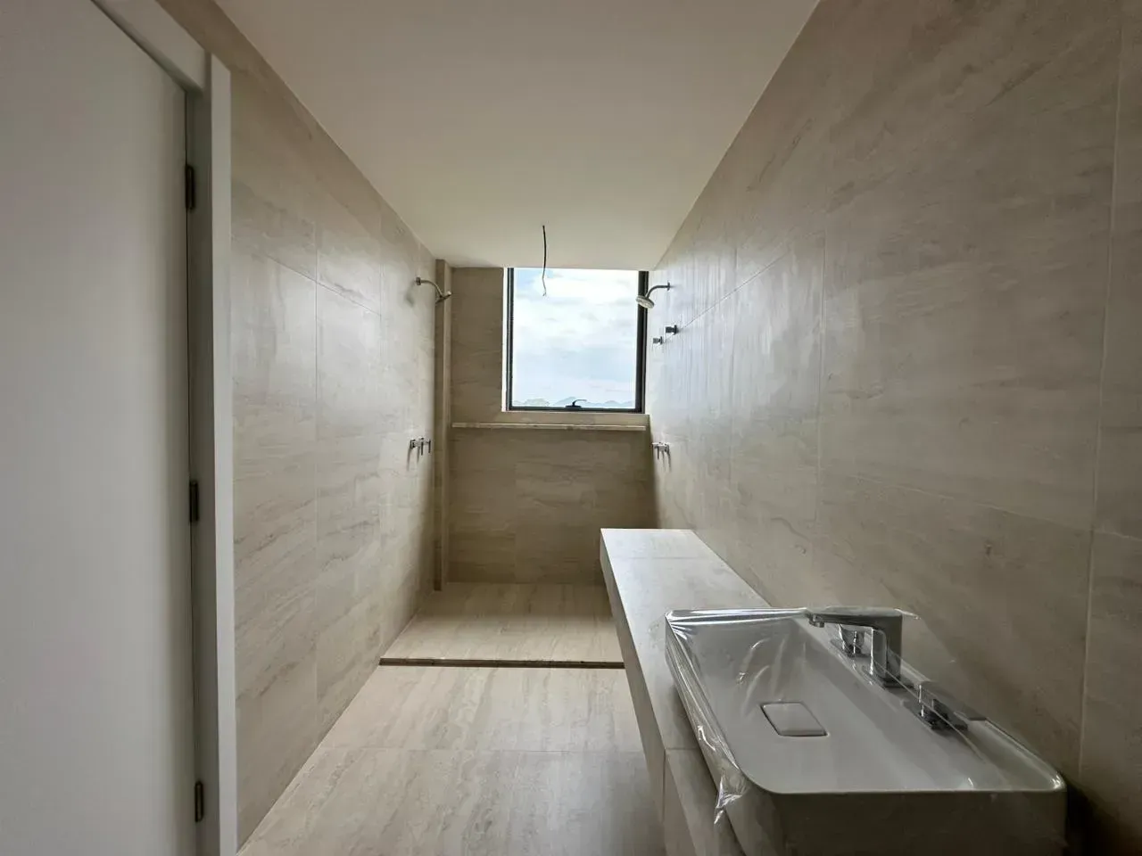 Apartamento com 4 dormitórios e 5 banheiros, 3 vagas — photo 42