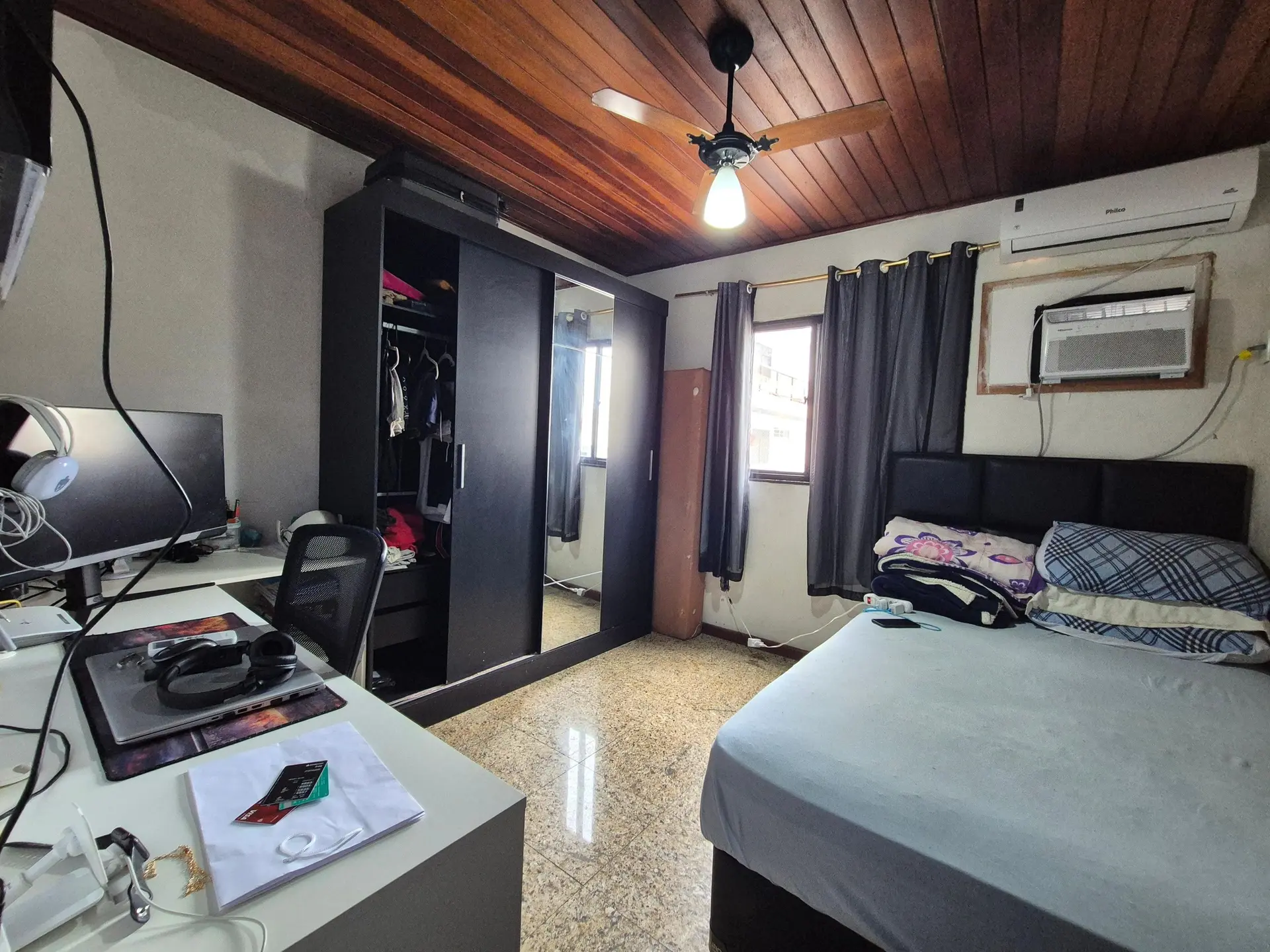 Home office in a 3-bedroom apartment, 135 m² — photo 3