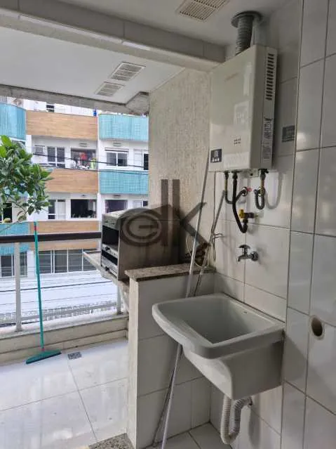 Apartment with 2 bedrooms, 3 bathrooms and a balcony — photo 19