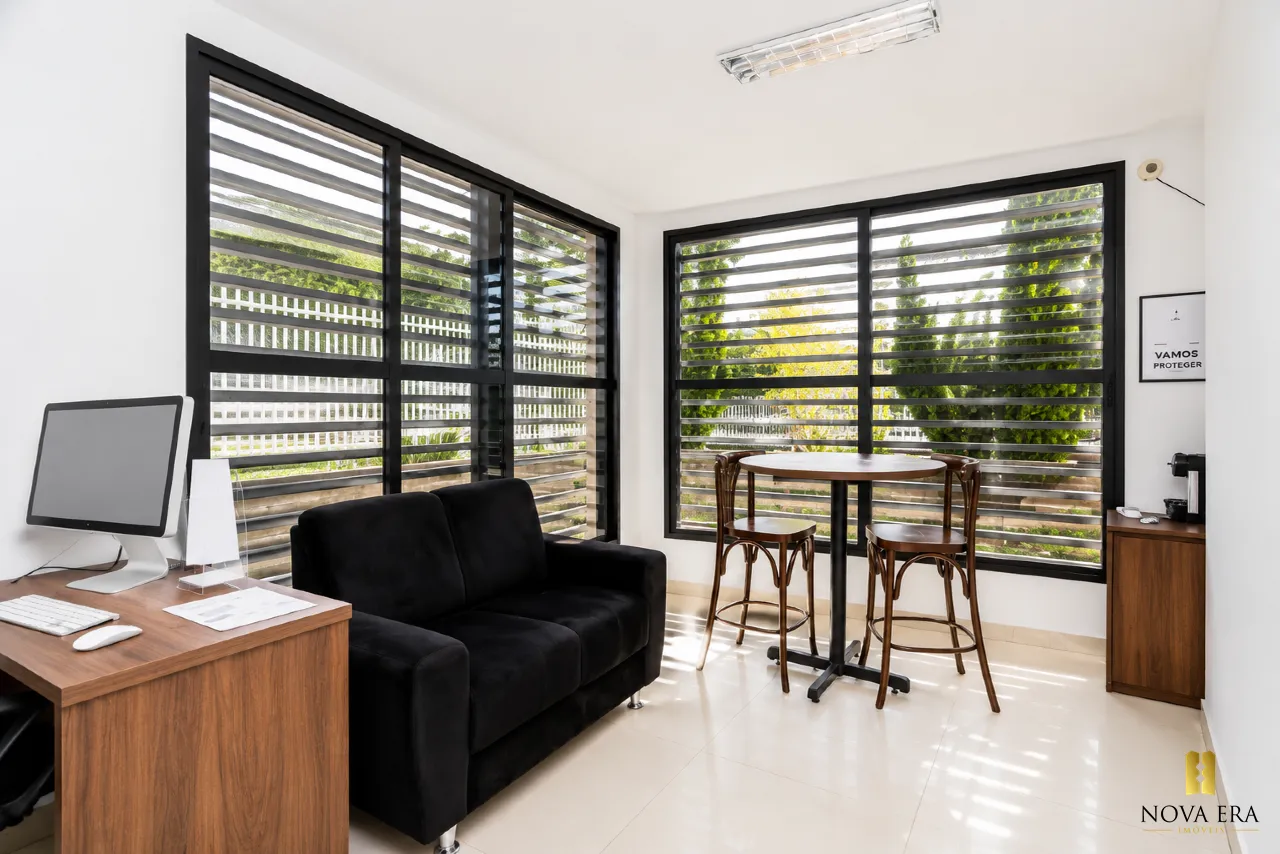 5-bedroom house with a home office — photo 5