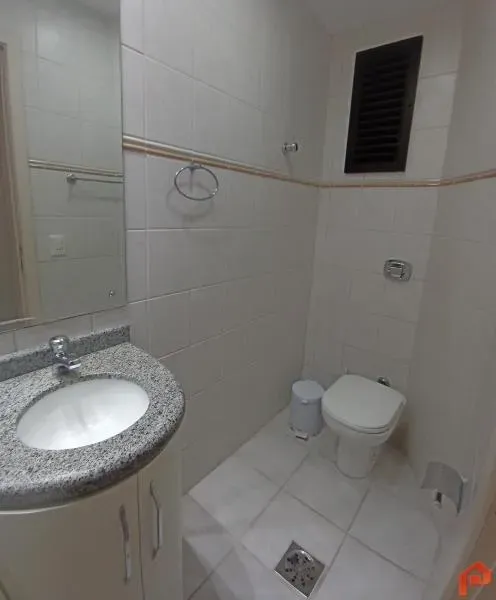 60 m² apartment with 2 bedrooms and enclosed balcony — photo 20