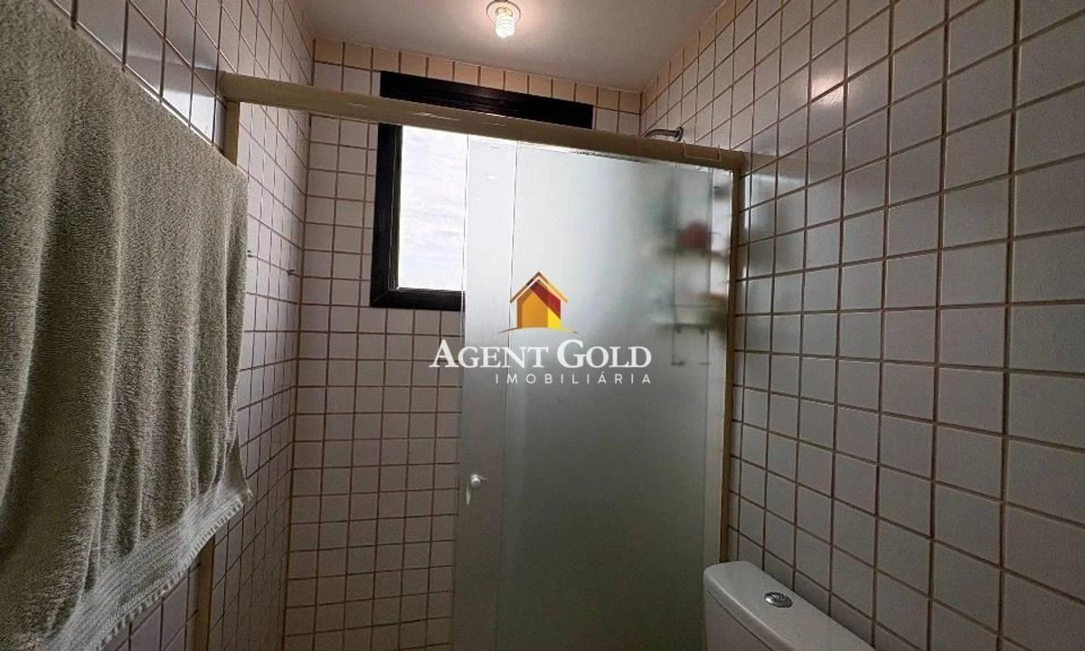 4-bedroom apartment in a building with a sauna — photo 19