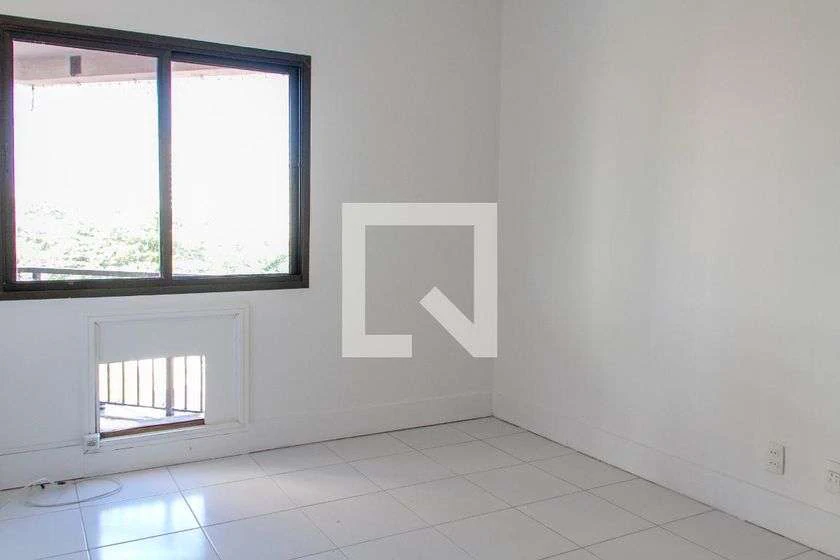 101 m² apartment with 2 en-suite bedrooms and balcony — photo 21