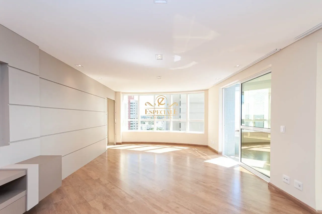 4-bedroom apartment with 2 suites, 331 m² — photo 4