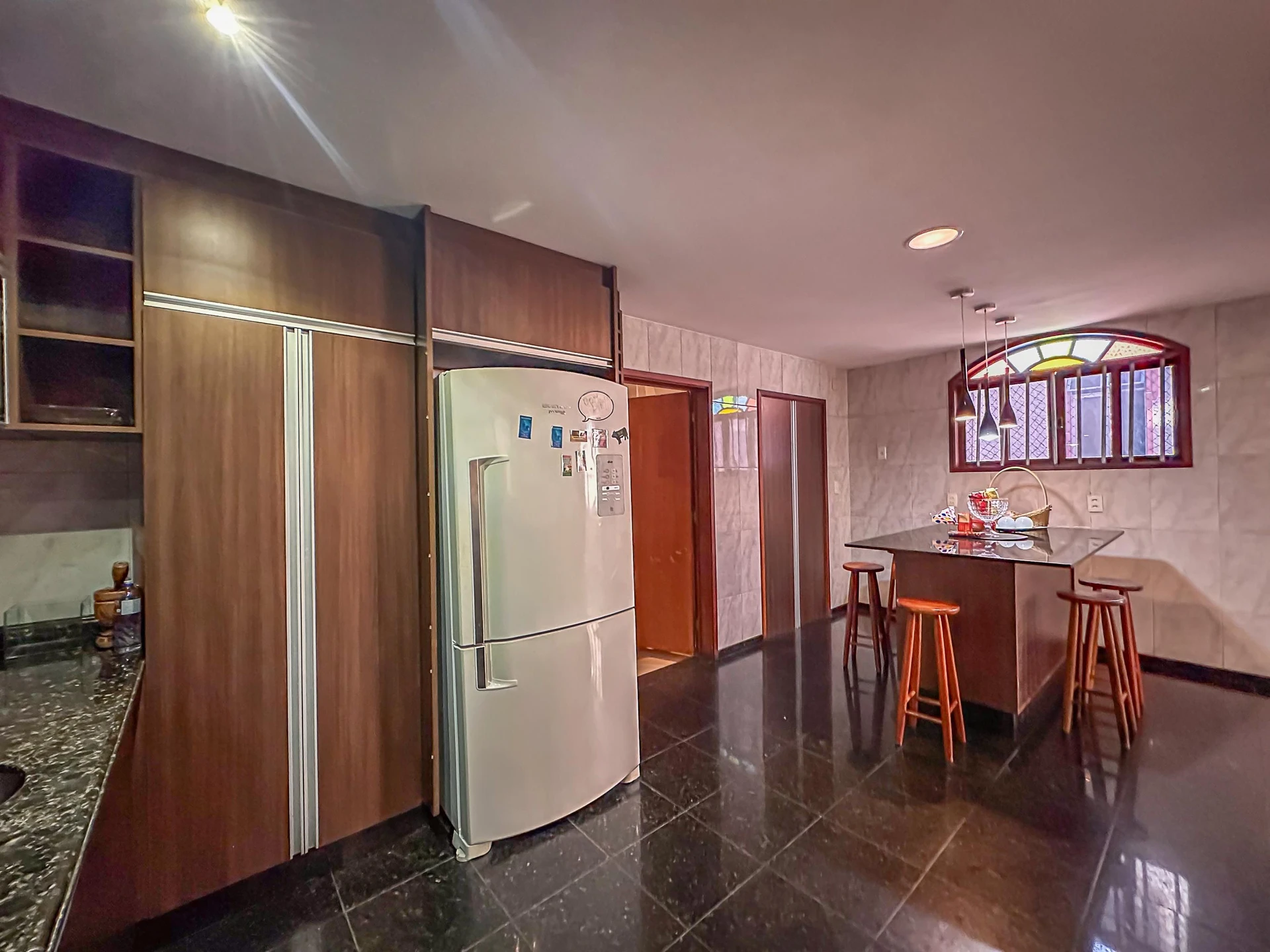Furnished house with 3 bedrooms and a washing machine — photo 27