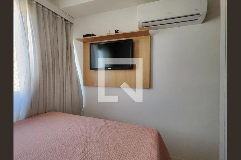 3-bedroom apartment with a mountain view — photo 17