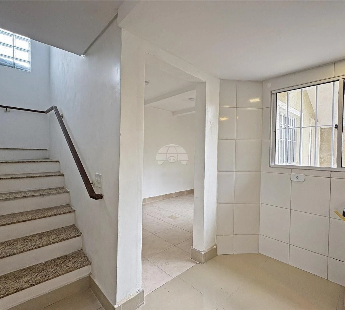 Casa de 178 m² com banheira e varanda envidraçada — photo 23