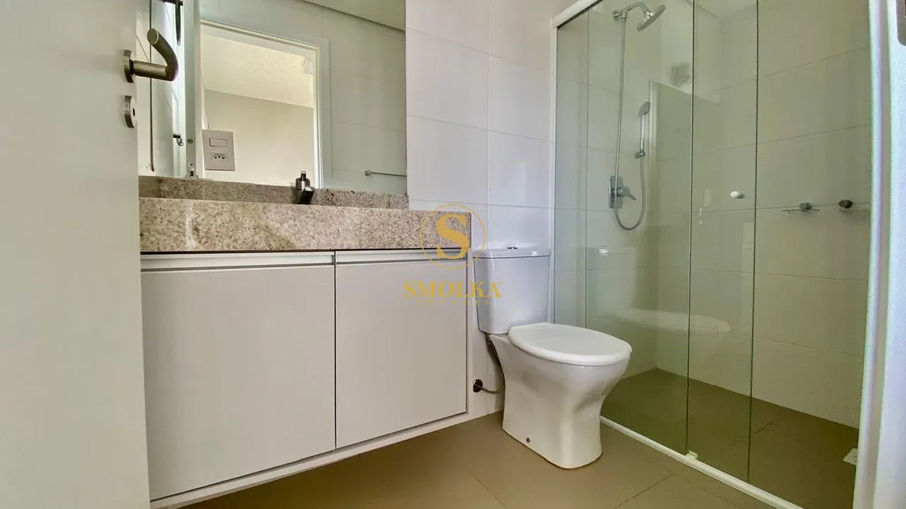Departamento con balcón cerrado con vidrio en Florianópolis — photo 35