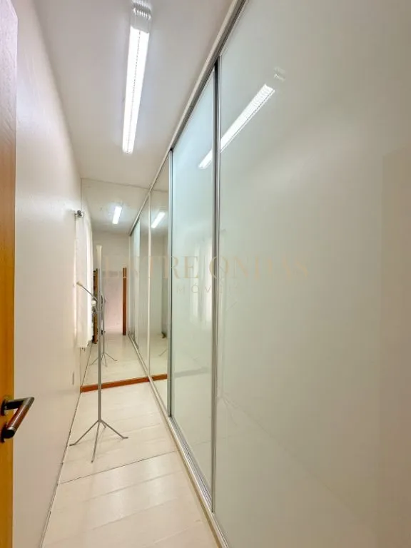 Furnished house, 250 m², with a bathtub — photo 81