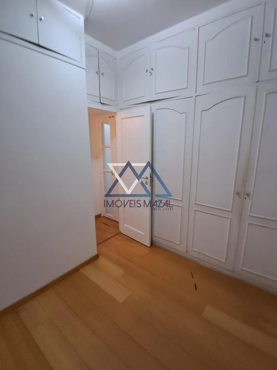 3-bedroom apartment with a walk-in closet in Rio de Janeiro — photo 43
