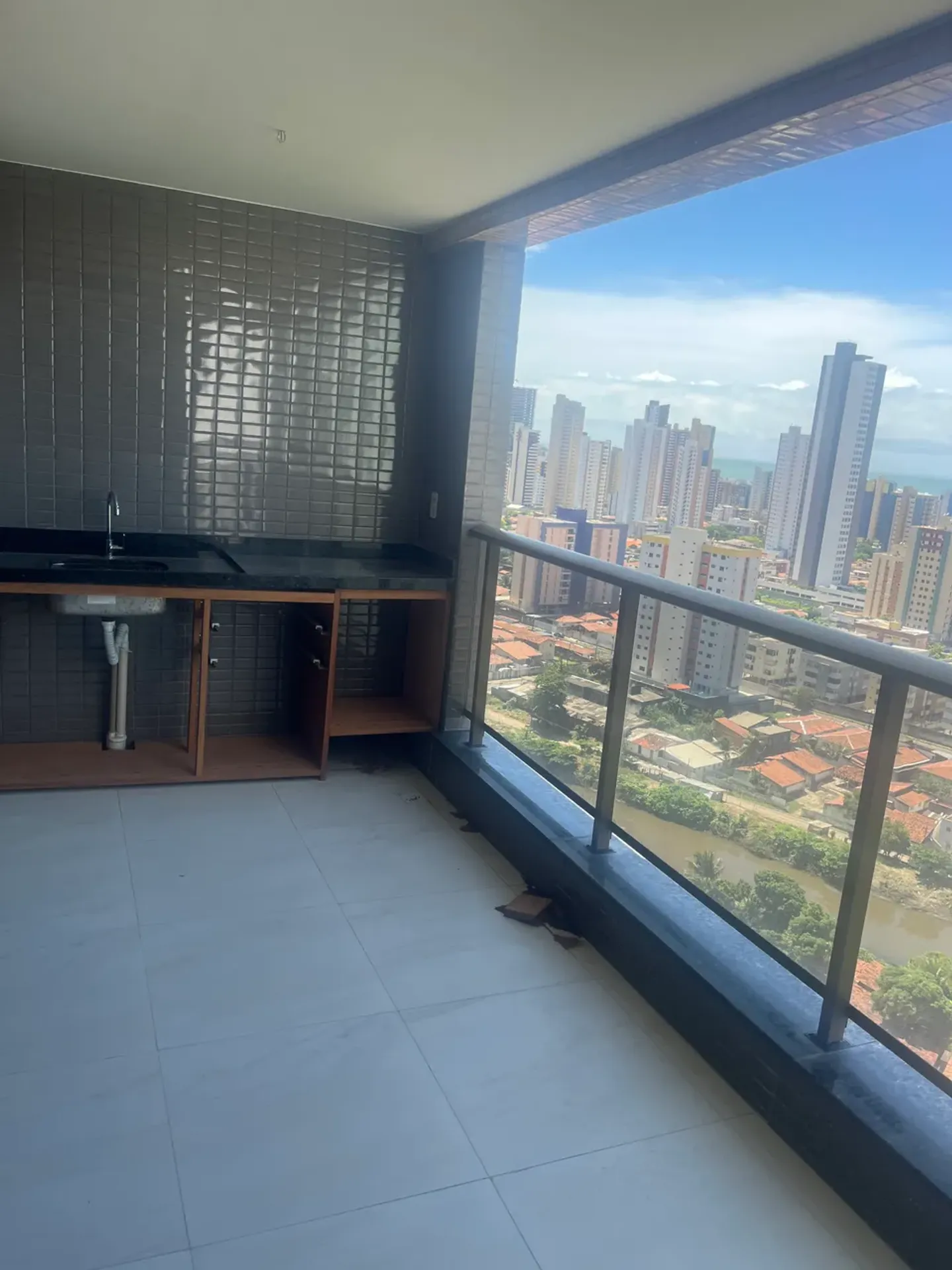 Квартира с 2 спальнями, 60 м² и 1 парковкой — photo 14