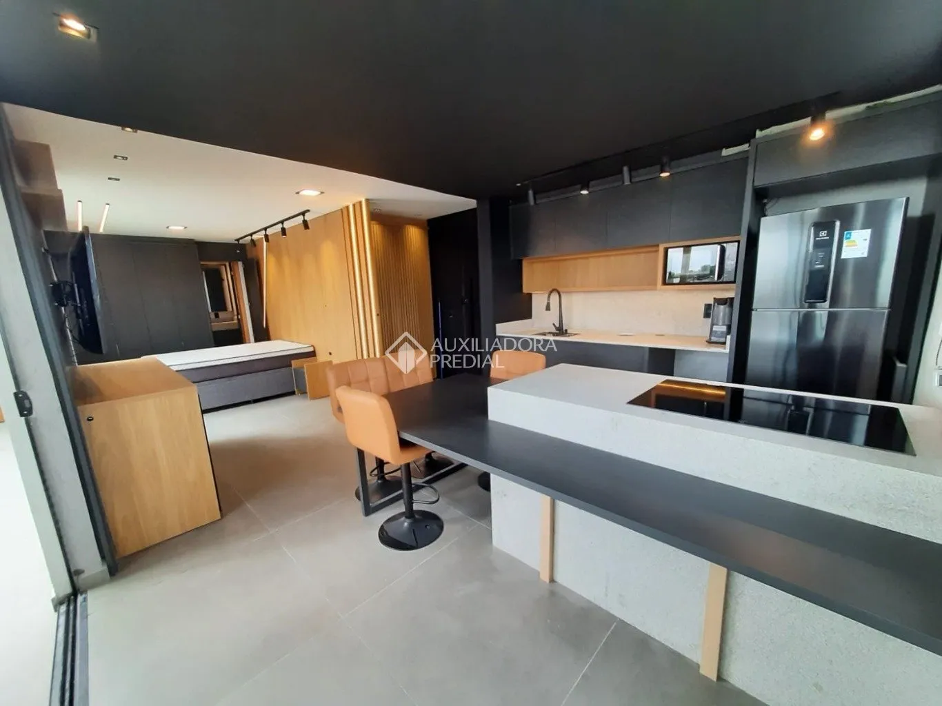 Apartment on the 1st floor with a grill on the balcony — photo 14