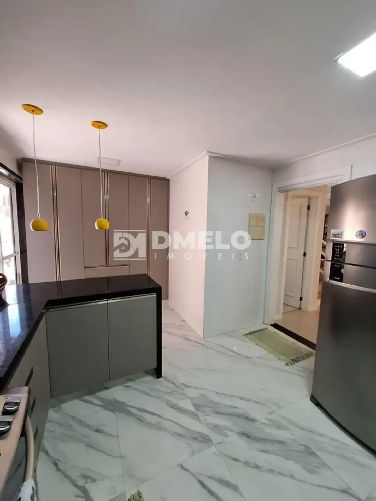 Furnished house with 4 bedrooms and open-plan kitchen — photo 21