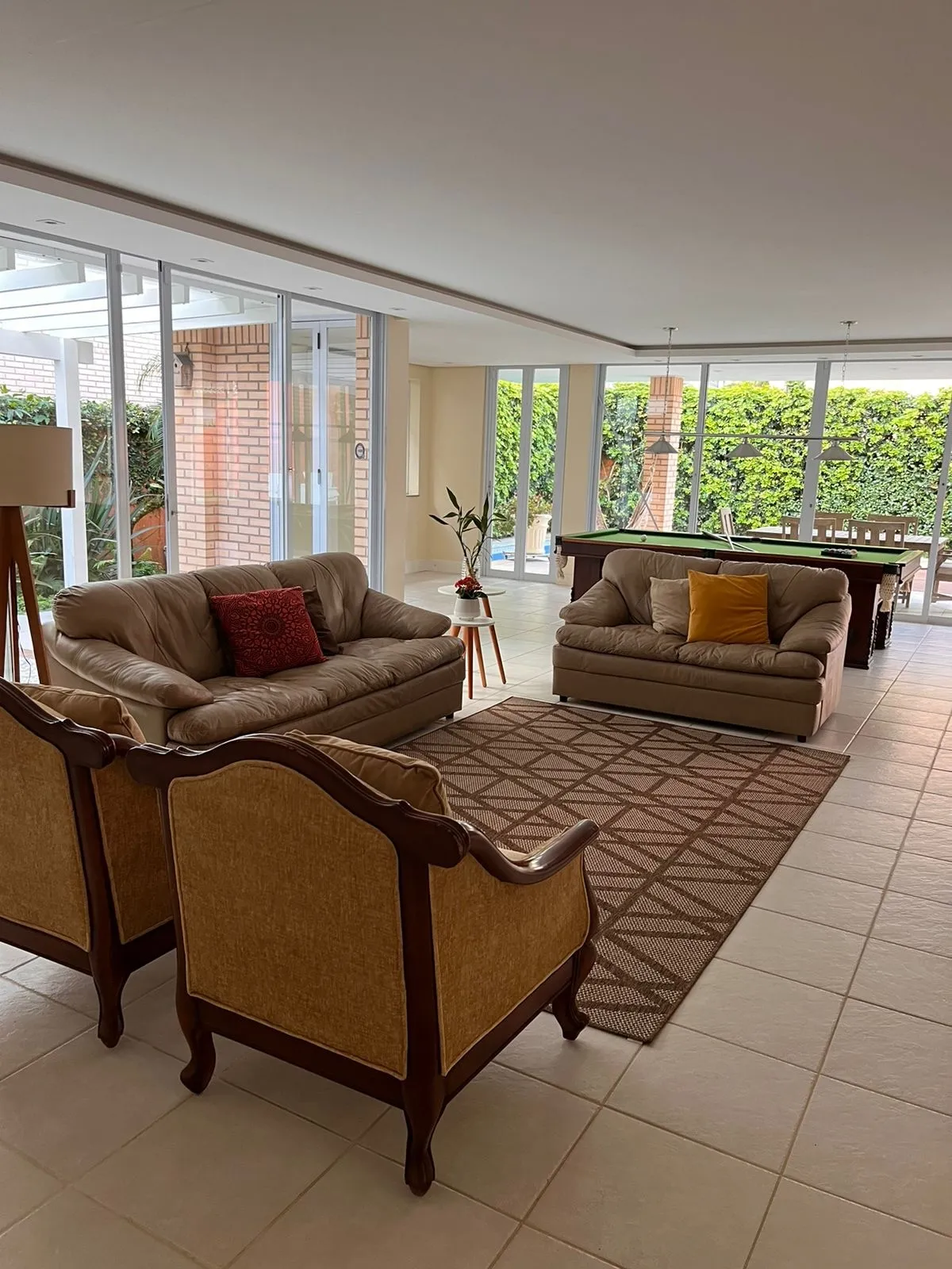 Furnished house with 5 en-suite bedrooms — photo 41