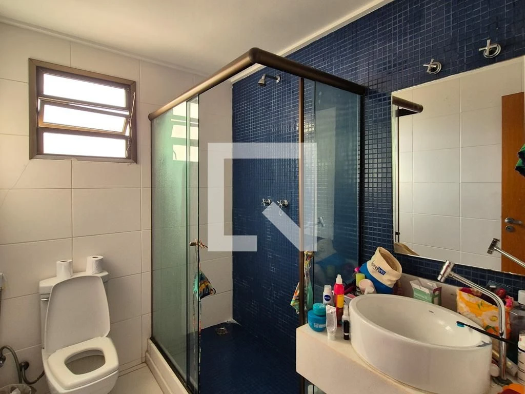 Furnished apartment with 5 en-suite bedrooms and terrace — photo 18