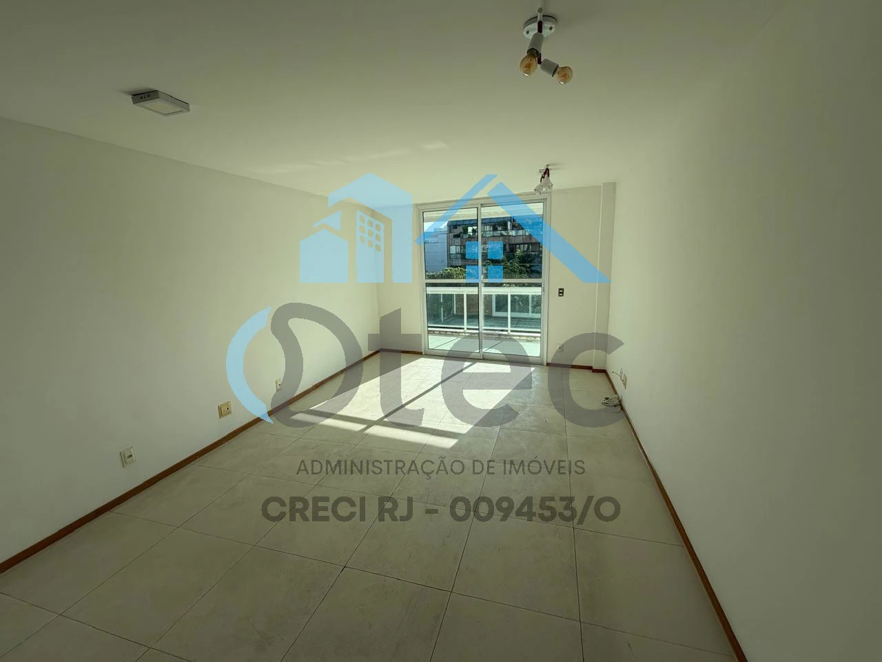 Apartment with 2 en-suite bedrooms and 2 parking spots — photo 11