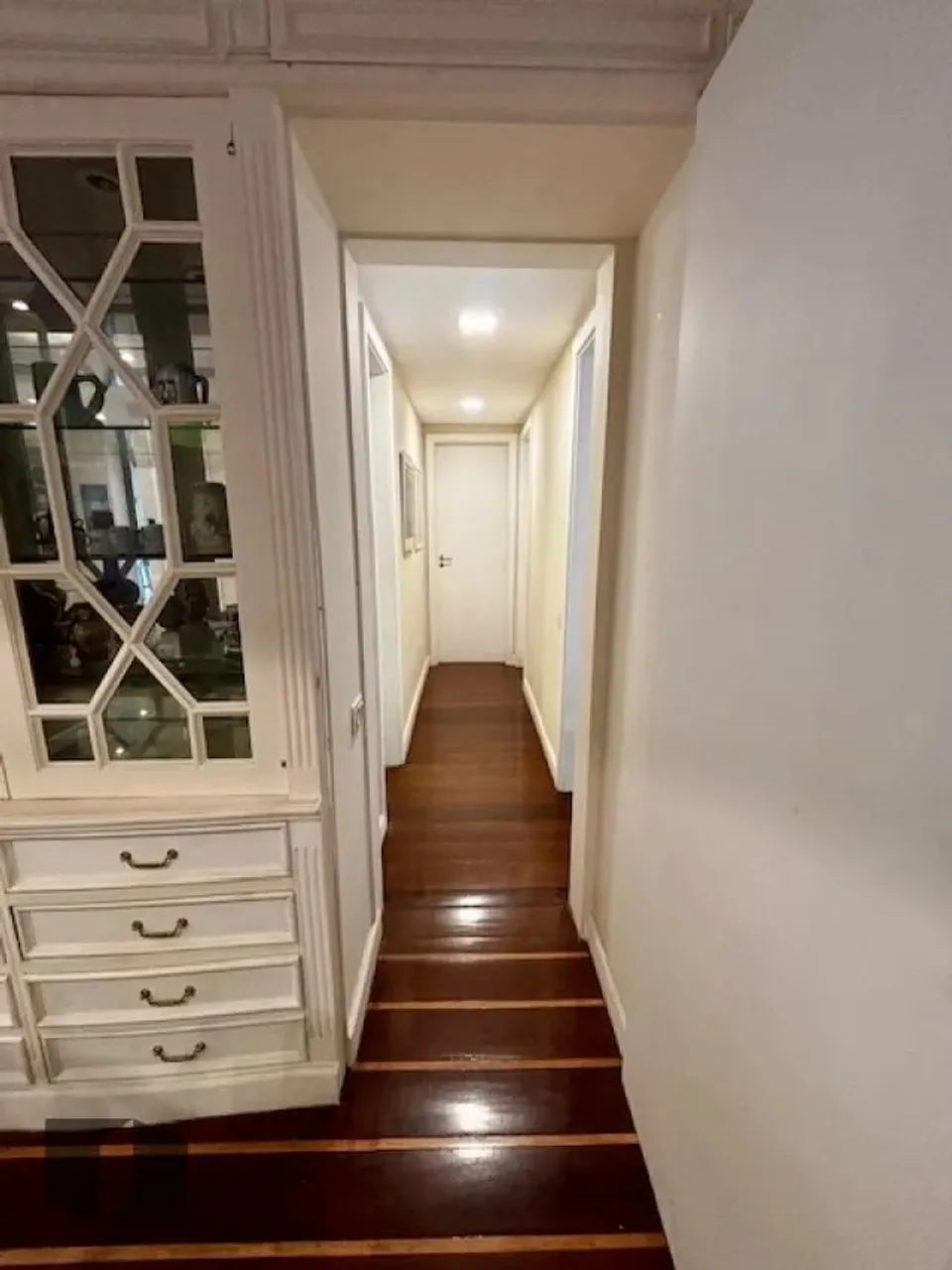 Unfurnished apartment with 3 bedrooms and 3 bathrooms — photo 12