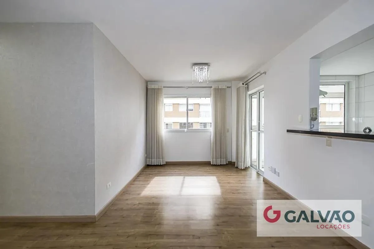 Apartment, 77 m², with wood or laminate floors — photo 28