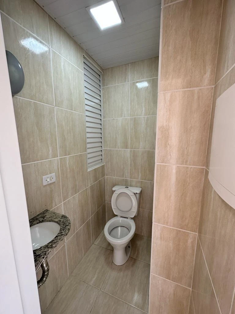 25 m² studio with a washing machine and a home office — photo 7