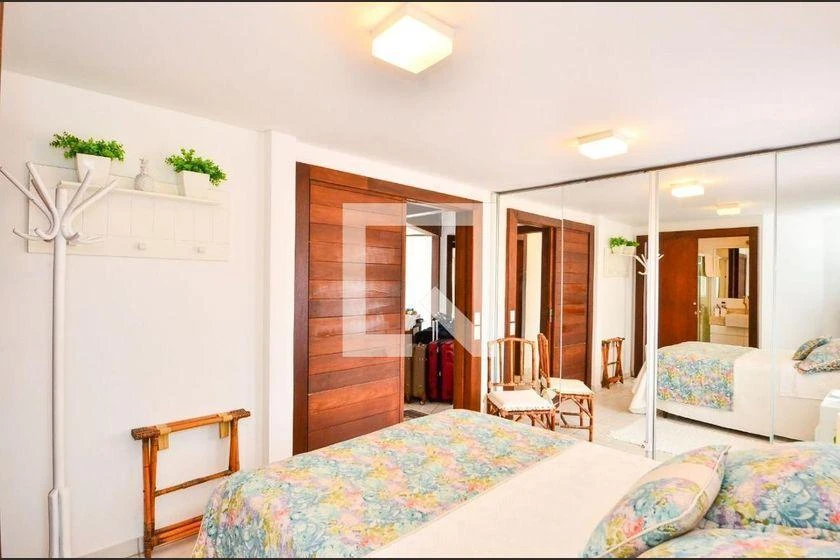 Ванна и 6 спален: дом 315 м² — photo 22