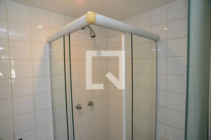 82 m² rental apartment with 2 bedrooms and enclosed balcony — photo 33
