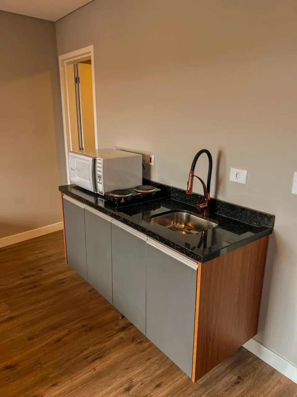 Apartamento de 20 m² com 1 quarto e 1 vaga