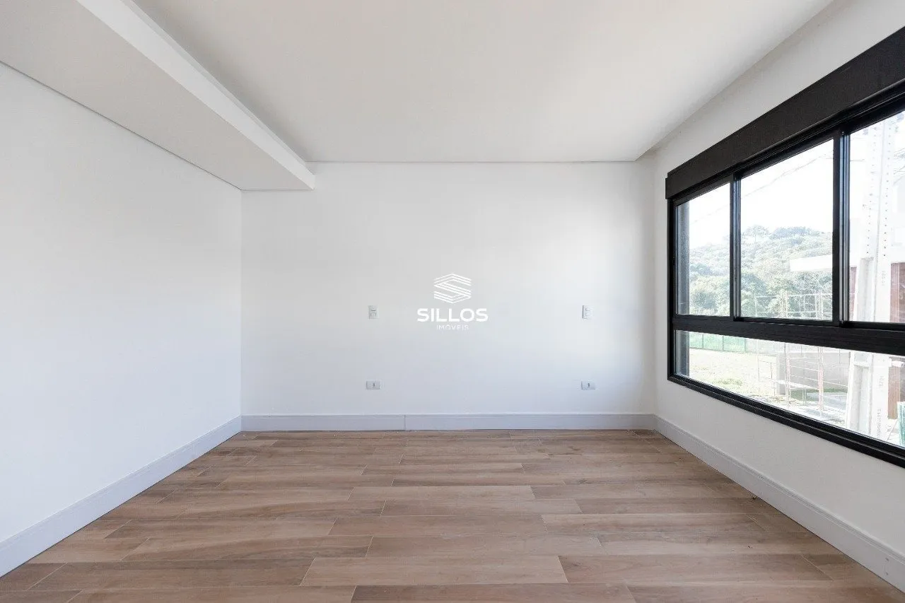 House with 3 en-suite bedrooms and 4 bathrooms — photo 21